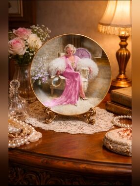 Jean Harlow as "Kitty" in 'Dinner at Eight' (1933), 1989 Collector's Plate